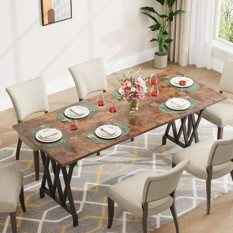 Table de salle à manger style ferme avec pieds en métal robustes