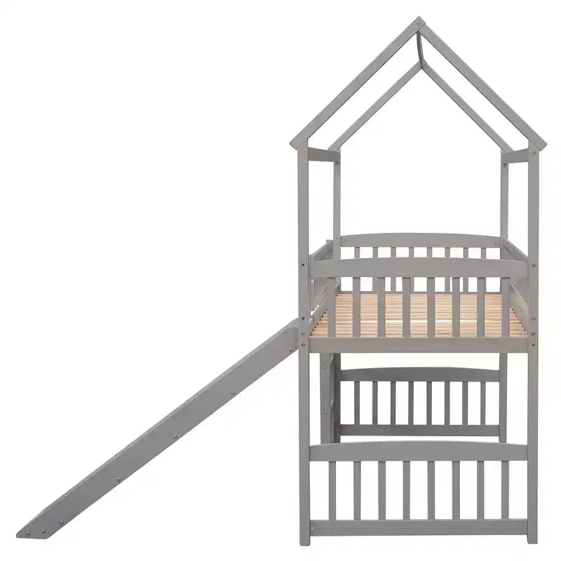 Lit mezzanine pour enfants avec toboggan et espace de jeu en dessous