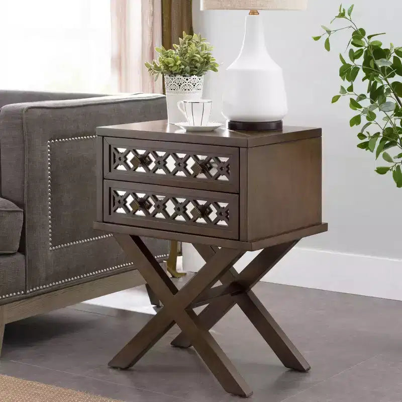 Table de chevet/d'appoint en noyer avec base en X et motif filigrane en losange miroité