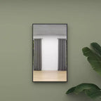 Miroir mural rectangulaire en bois avec cadre fin et minimaliste